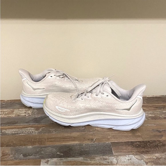 Hoka Women’s Clifton 9 Nimbus Cloud Ice Water - Picture 3 of 5
